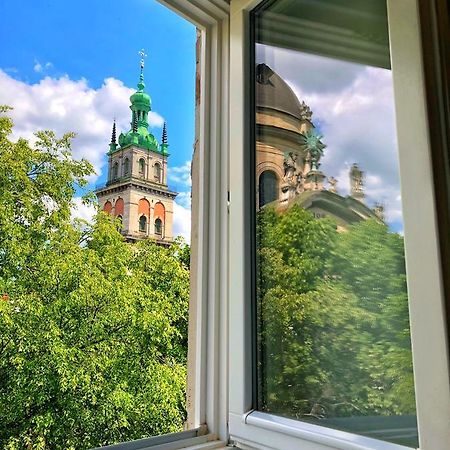 Apartments Near Rynok Square On Staroyevreyska And Fedorova Streets リヴィウ エクステリア 写真