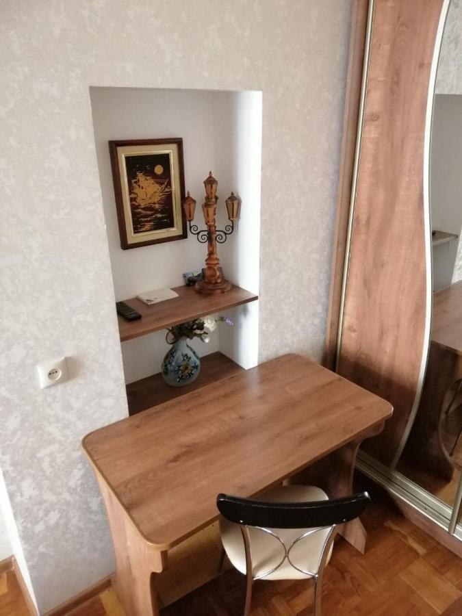 Apartments Near Rynok Square On Staroyevreyska And Fedorova Streets リヴィウ エクステリア 写真