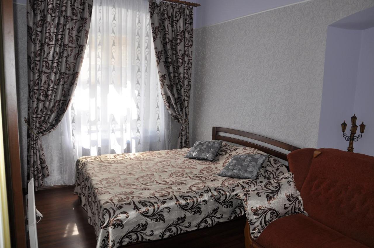 Apartments Near Rynok Square On Staroyevreyska And Fedorova Streets リヴィウ エクステリア 写真